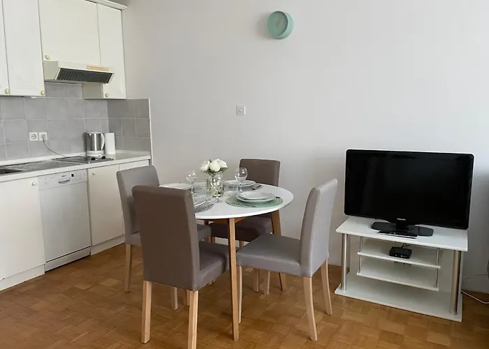 - Grey Apartment Ljubljana